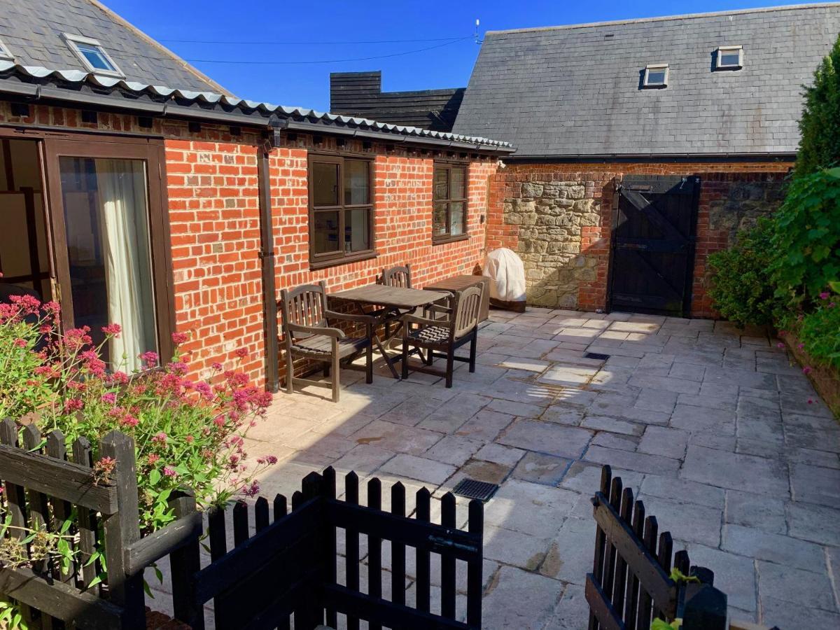 Little Upton Farm Cottages Ryde  Exterior photo